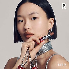 Famous Lipcolor - Matter Feuchtigkeitsspendender Lippenstift